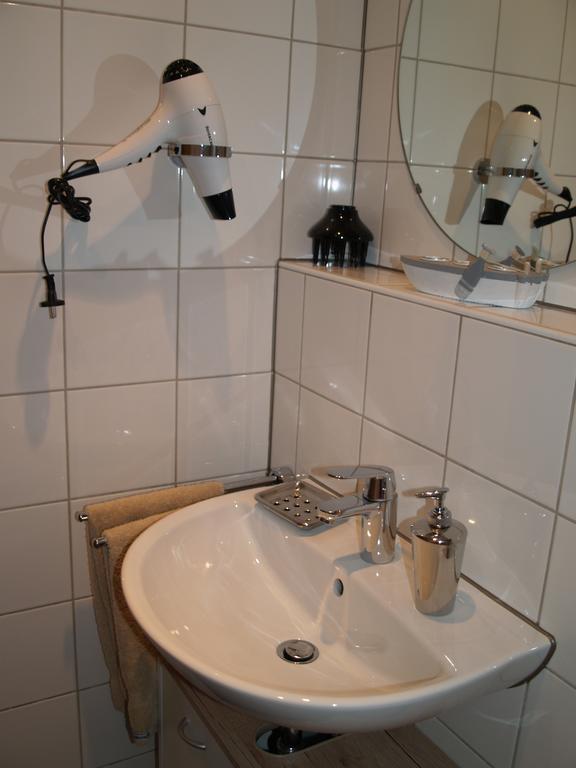 Ferienwohnung Leon Зинсхайм Номер фото